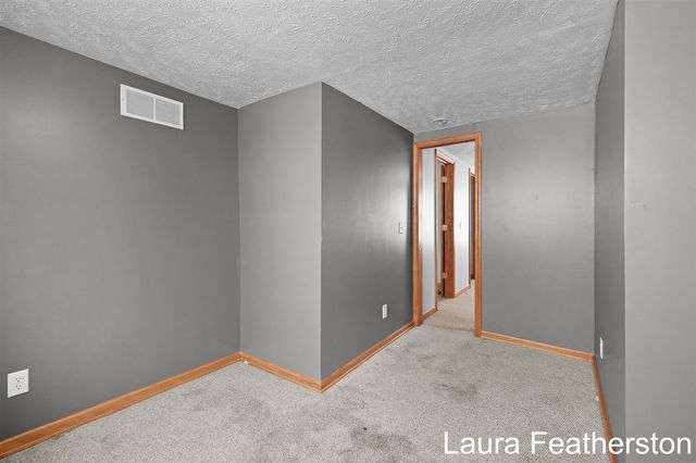 5105 Perry Street, Zeeland, MI 49464