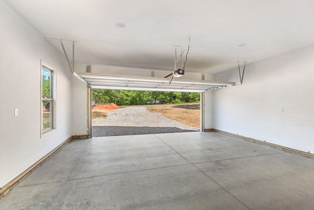 333 Oliver Road, Westminster, SC 29693