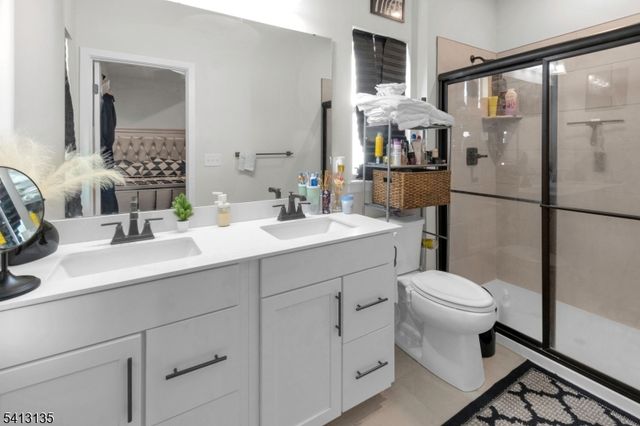 5 Saw Mill Cir, Hackettstown Town, NJ 07840