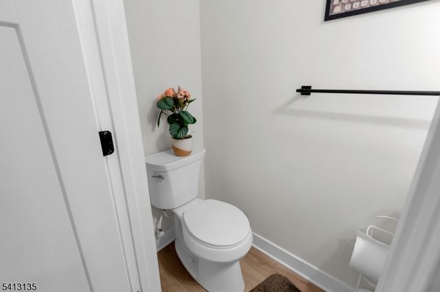 5 Saw Mill Cir, Hackettstown Town, NJ 07840