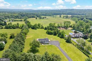 1602 HARBOURTON ROCKTOWN RD, Hopewell, NJ 08530
