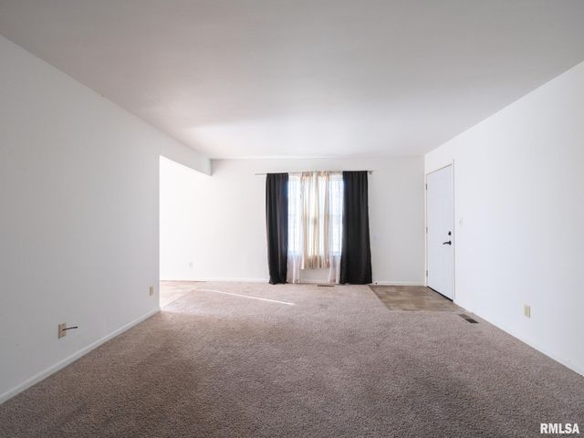 3621-3623 W RICHWOODS Boulevard, Peoria, IL 61604