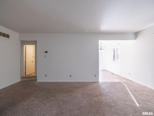 3621-3623 W RICHWOODS Boulevard, Peoria, IL 61604