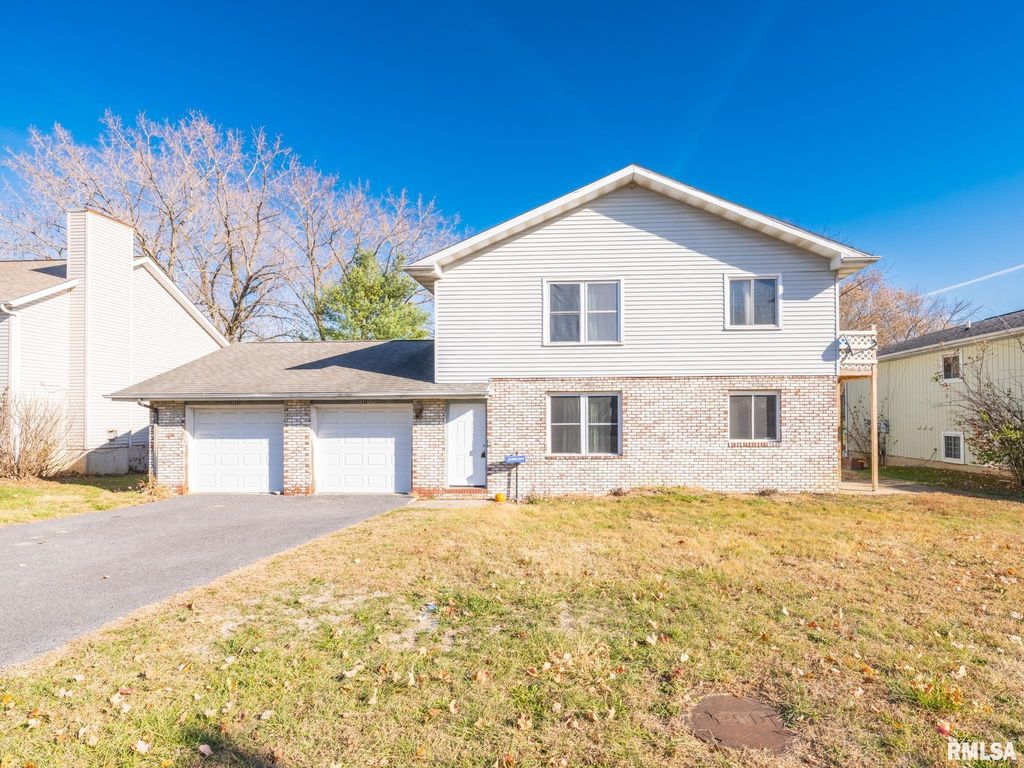 3621-3623 W RICHWOODS Boulevard, Peoria, IL 61604