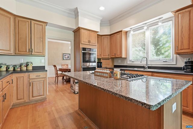 3182 WALLINGFORD LN, Keswick, VA 22947