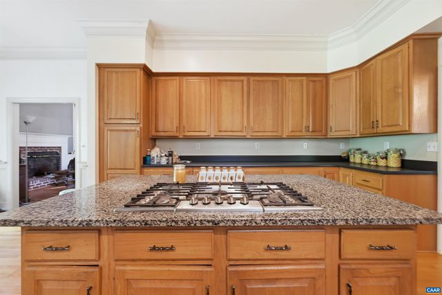 3182 WALLINGFORD LN, Keswick, VA 22947