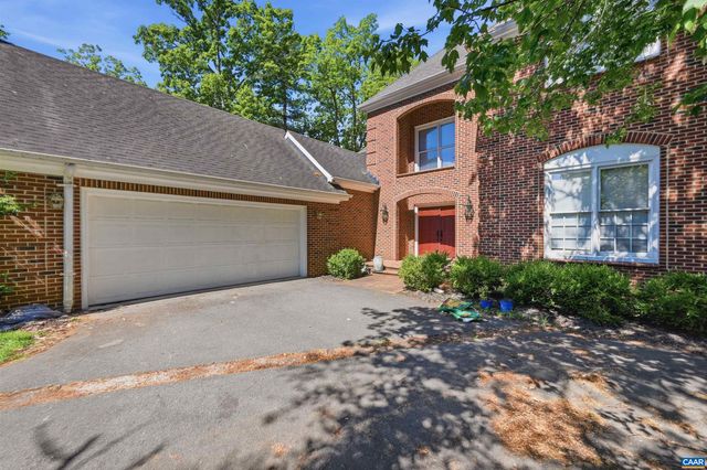 3182 WALLINGFORD LN, Keswick, VA 22947