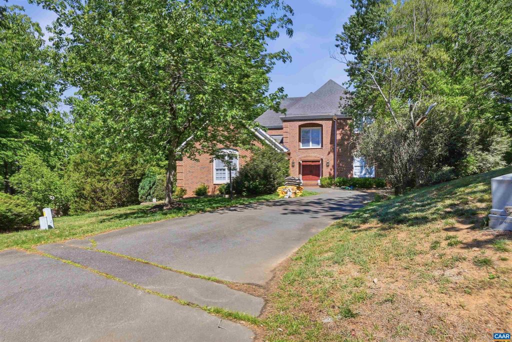 3182 WALLINGFORD LN, Keswick, VA 22947