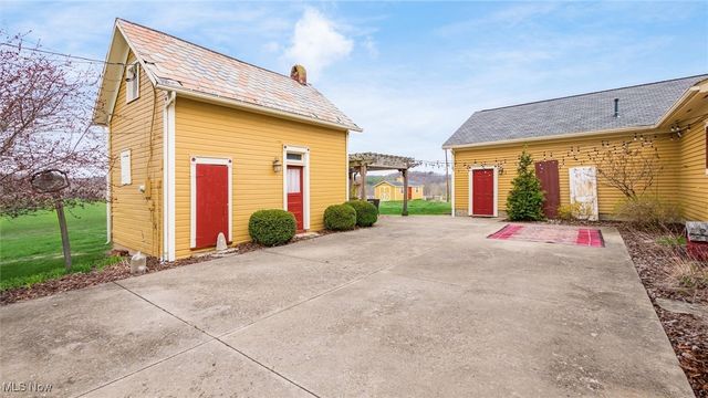 64391 Morrison Road, Cambridge, OH 43725