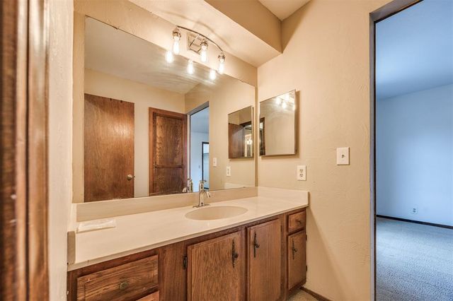 6500 N Grand Boulevard 151, Oklahoma City, OK 73116