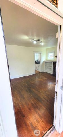 4833 S D Street, Tacoma, WA 98408