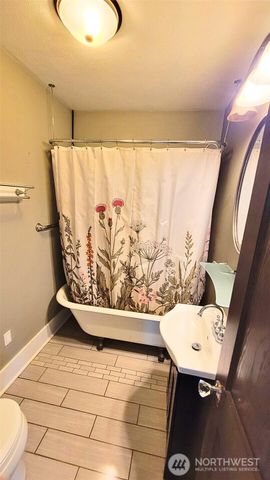 4833 S D Street, Tacoma, WA 98408