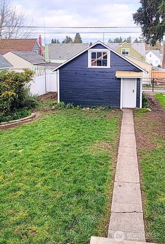 4833 S D Street, Tacoma, WA 98408