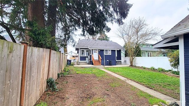 4833 S D Street, Tacoma, WA 98408