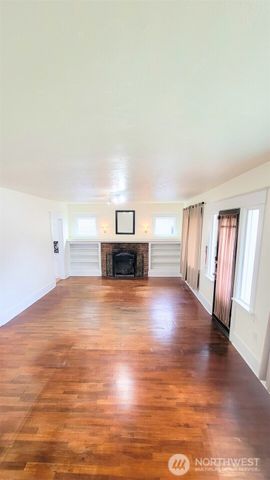 4833 S D Street, Tacoma, WA 98408