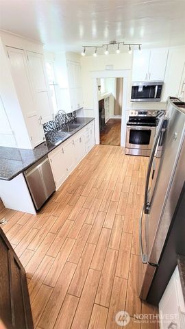 4833 S D Street, Tacoma, WA 98408