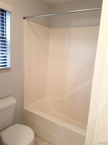 148 ASHLEY Drive, Fairview Heights, IL 62208