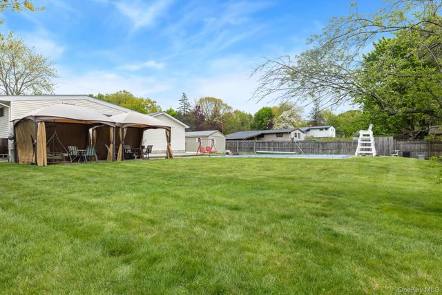 26 Carrie Lane, Nanuet, NY 10954