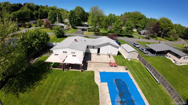 26 Carrie Lane, Nanuet, NY 10954