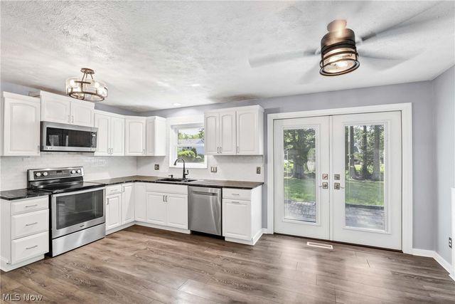 1738 Coes Post Run, Westlake, OH 44145