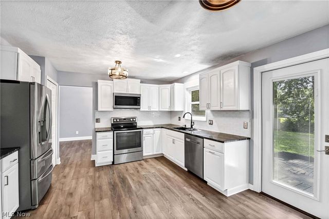 1738 Coes Post Run, Westlake, OH 44145