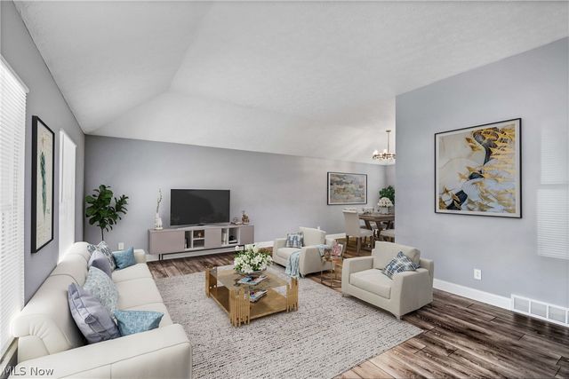 1738 Coes Post Run, Westlake, OH 44145
