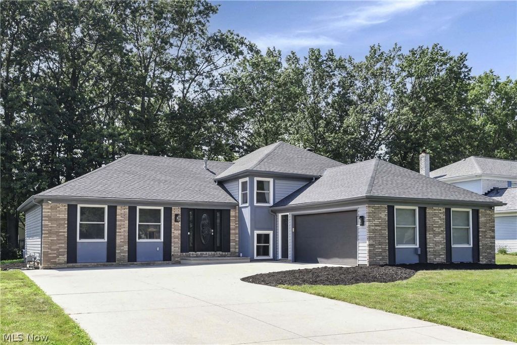 1738 Coes Post Run, Westlake, OH 44145
