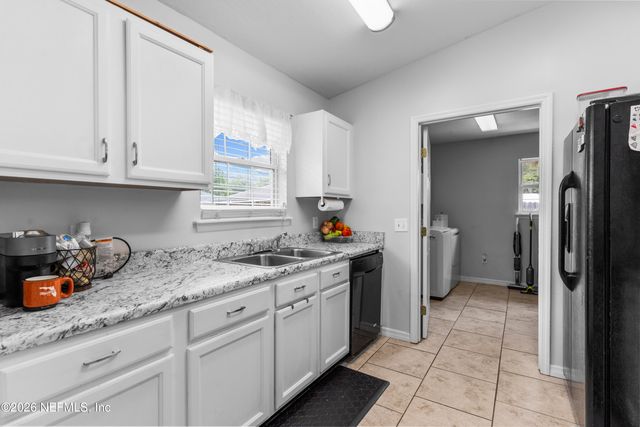 248 S 1ST Street, Macclenny, FL 32063