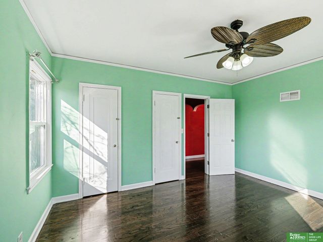 306 Bellevue Boulevard N, Bellevue, NE 68005