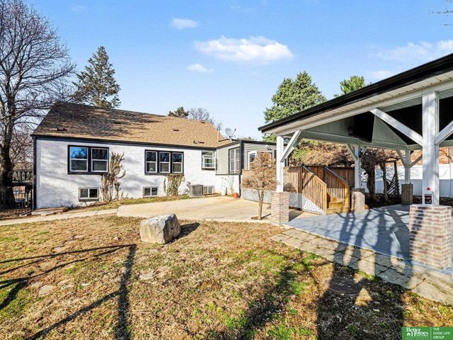 306 Bellevue Boulevard N, Bellevue, NE 68005