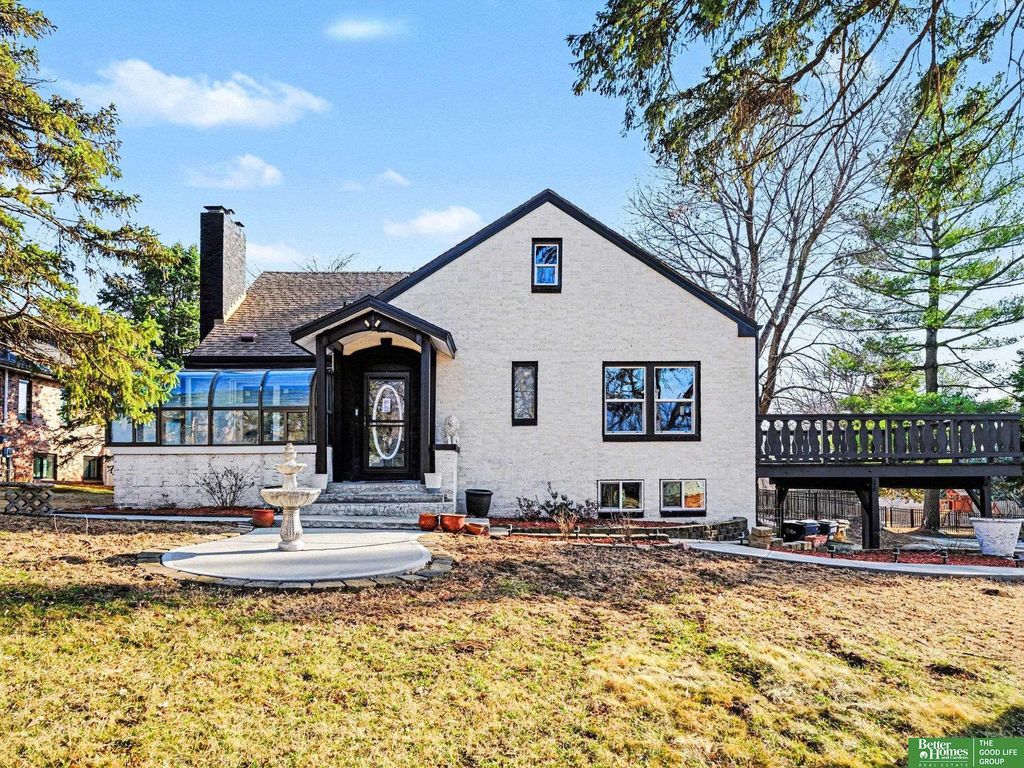 306 Bellevue Boulevard N, Bellevue, NE 68005
