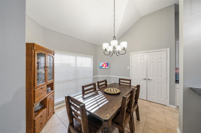 16507 E Canterra Circle, Houston, TX 77095