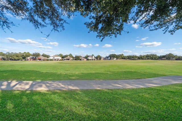 16507 E Canterra Circle, Houston, TX 77095