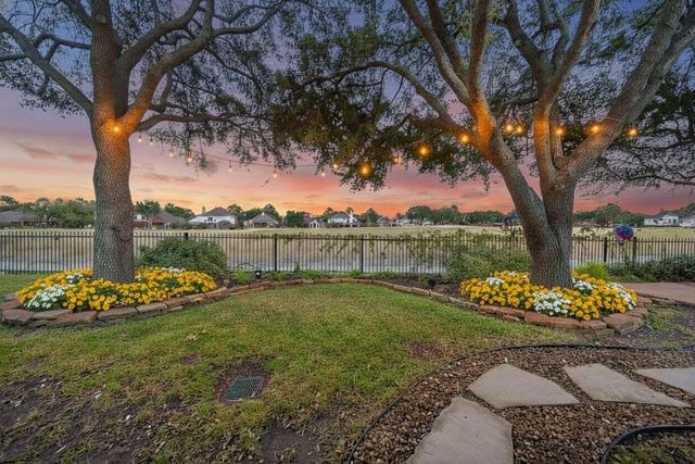 16507 E Canterra Circle, Houston, TX 77095