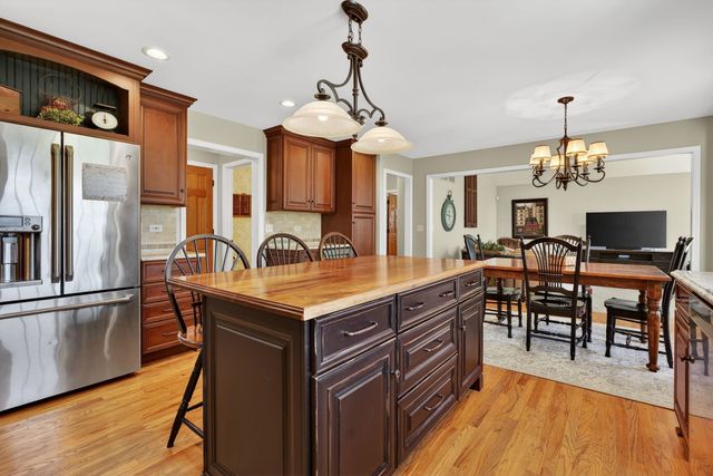 5003 Prairie Sage Lane, Naperville, IL 60564
