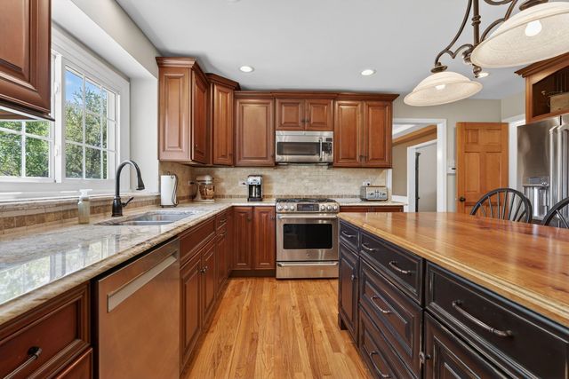 5003 Prairie Sage Lane, Naperville, IL 60564