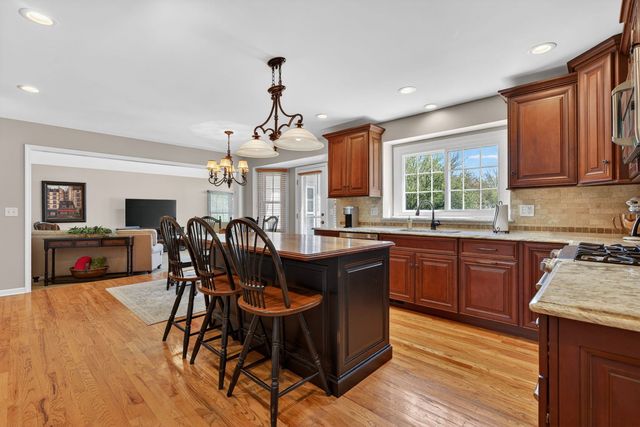 5003 Prairie Sage Lane, Naperville, IL 60564