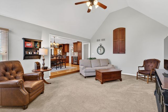5003 Prairie Sage Lane, Naperville, IL 60564