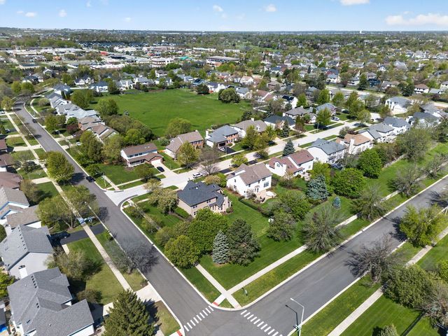 5003 Prairie Sage Lane, Naperville, IL 60564