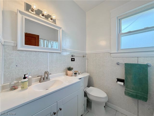 3107 9th Avenue, Vienna, WV 26105