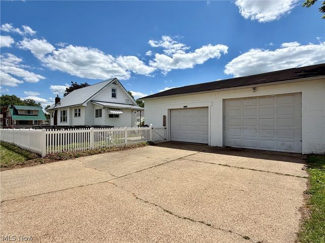 3107 9th Avenue, Vienna, WV 26105