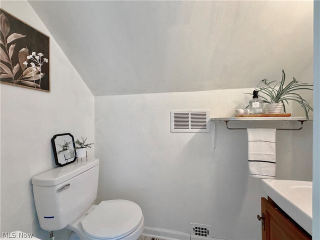 3107 9th Avenue, Vienna, WV 26105