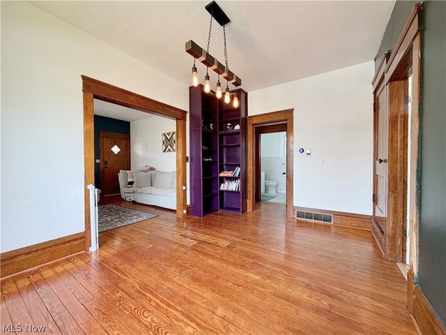 3107 9th Avenue, Vienna, WV 26105