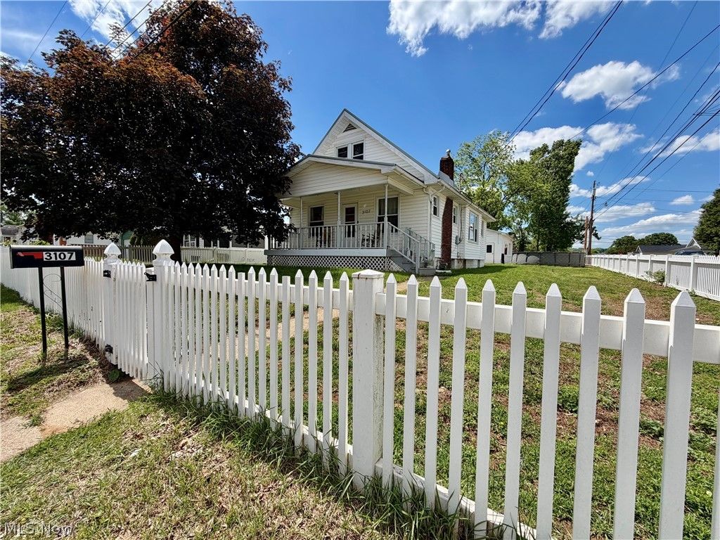 3107 9th Avenue, Vienna, WV 26105