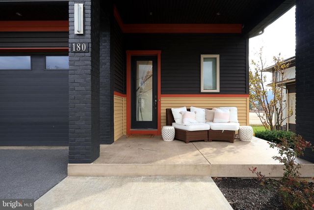 180 DEREK DR, Boalsburg, PA 16827