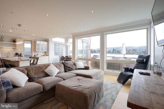 180 DEREK DR, Boalsburg, PA 16827