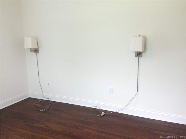 391 Reef Road 1A, Fairfield, CT 06824