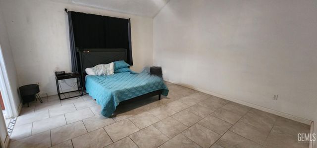 8809 Worrell Court, Bakersfield, CA 93311