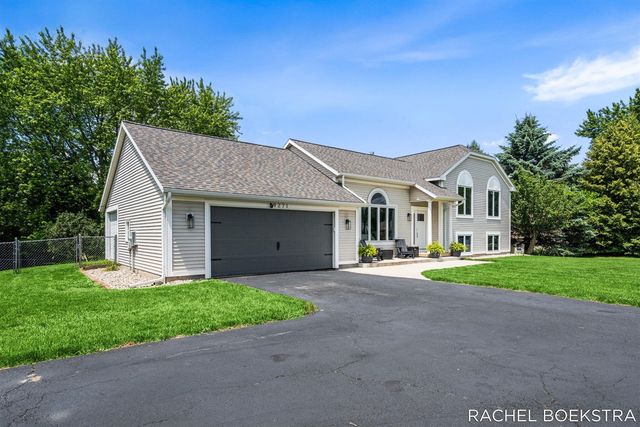 9271 Hessler Drive, Rockford, MI 49341