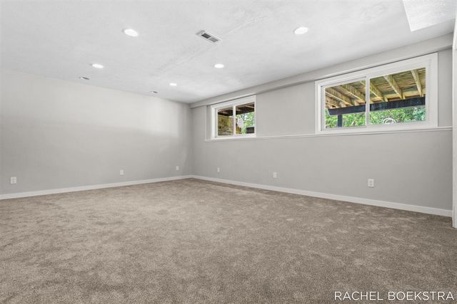 9271 Hessler Drive, Rockford, MI 49341